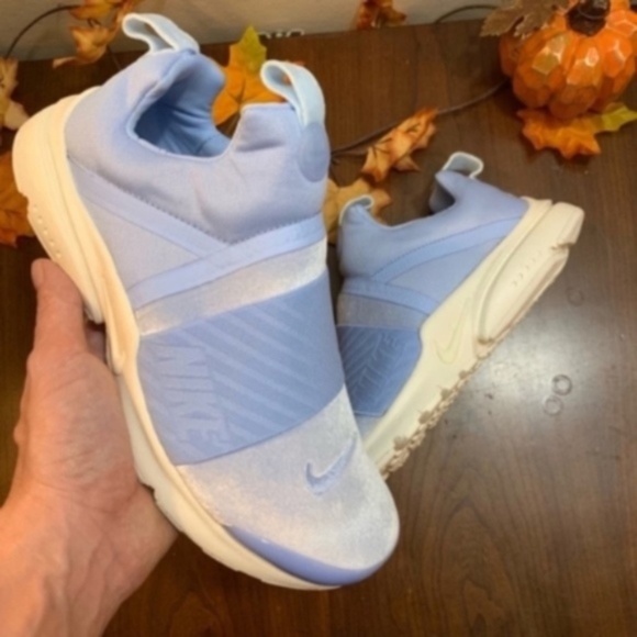 baby blue nike presto